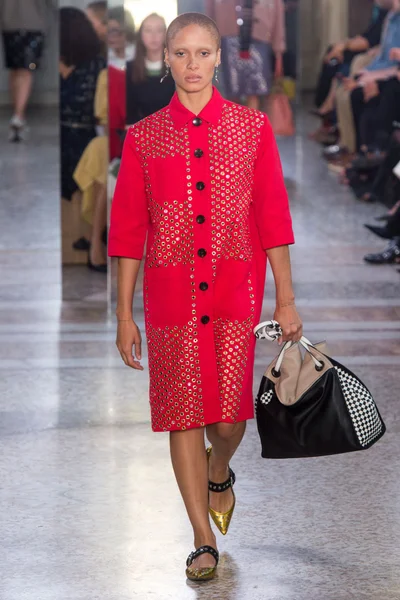 Look 4